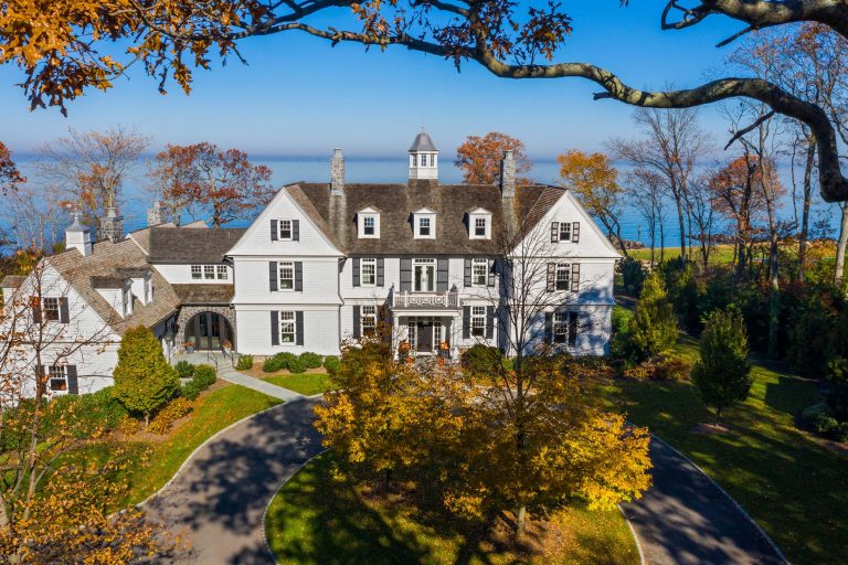 Lloyd Harbor autumn home