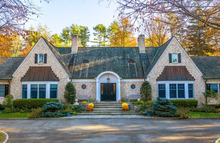 Brookvile autumn home
